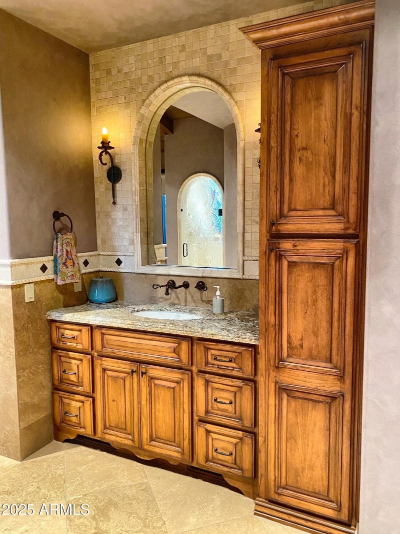 Master Bathroom Bonus Vanity