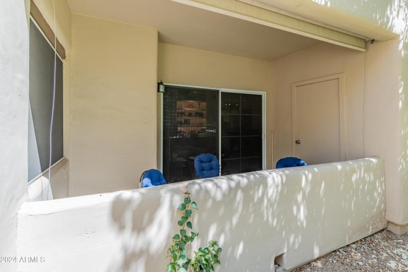 11333 N 92nd St Unit 1021-32 patio