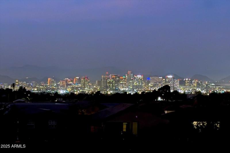 38-038-backyard_view