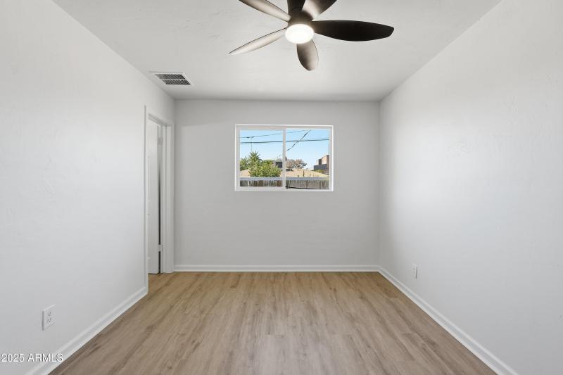 19-print-019_ListerPros