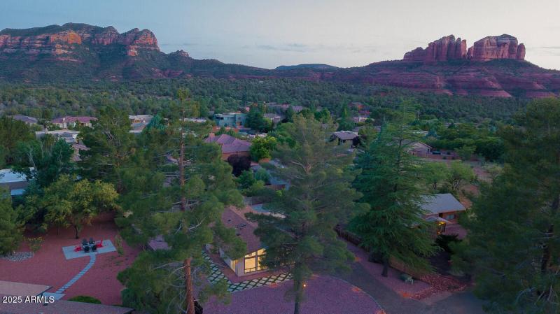 0-HK5A2281-CmRaw-Plus-Edit-DJI_0608