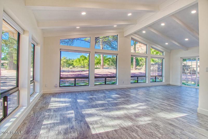 2-INT-80D-HDR-1-CR-P-Edit-IMG_0933