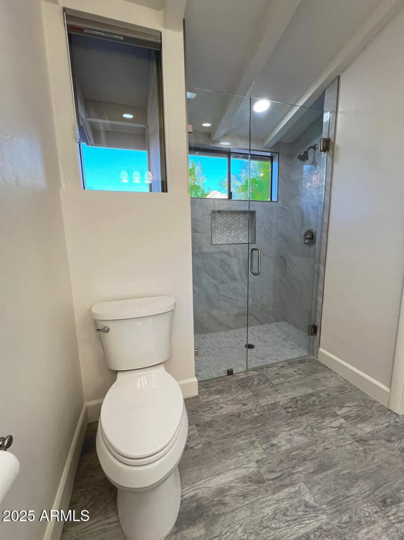 26P-INT-iph-CmRw-Pls-File_071