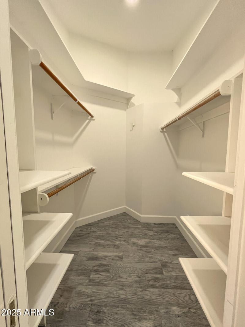 26M-INT-iph-CmRaw-Pls-File_062