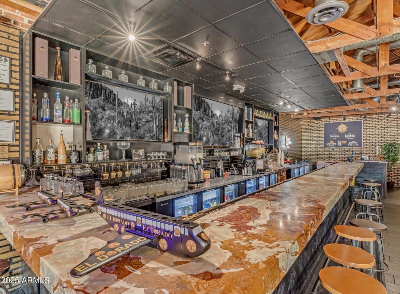 5912 W Glendale - Graphics (1)