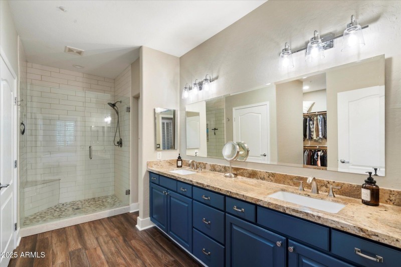 Primary Bath with Dual Sinks