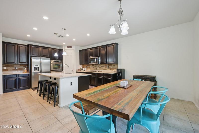 Dining room looking toward Kitchen