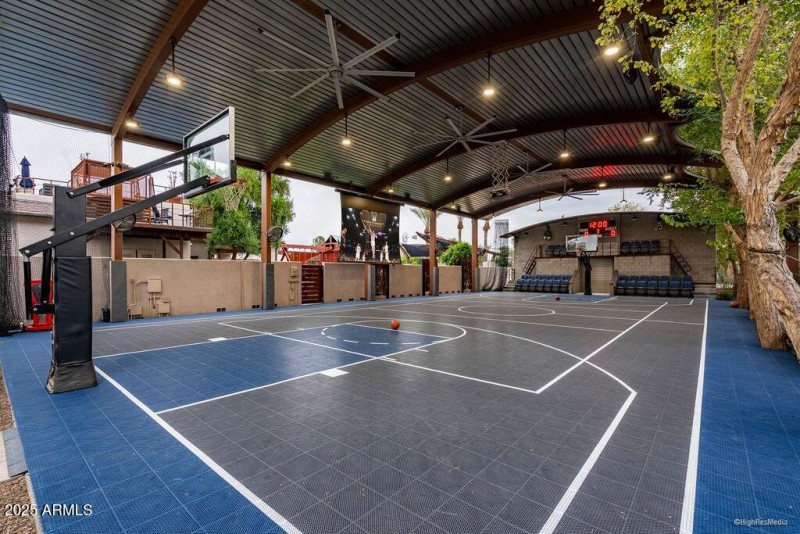 FULL SIZE BASKETBALL COURT