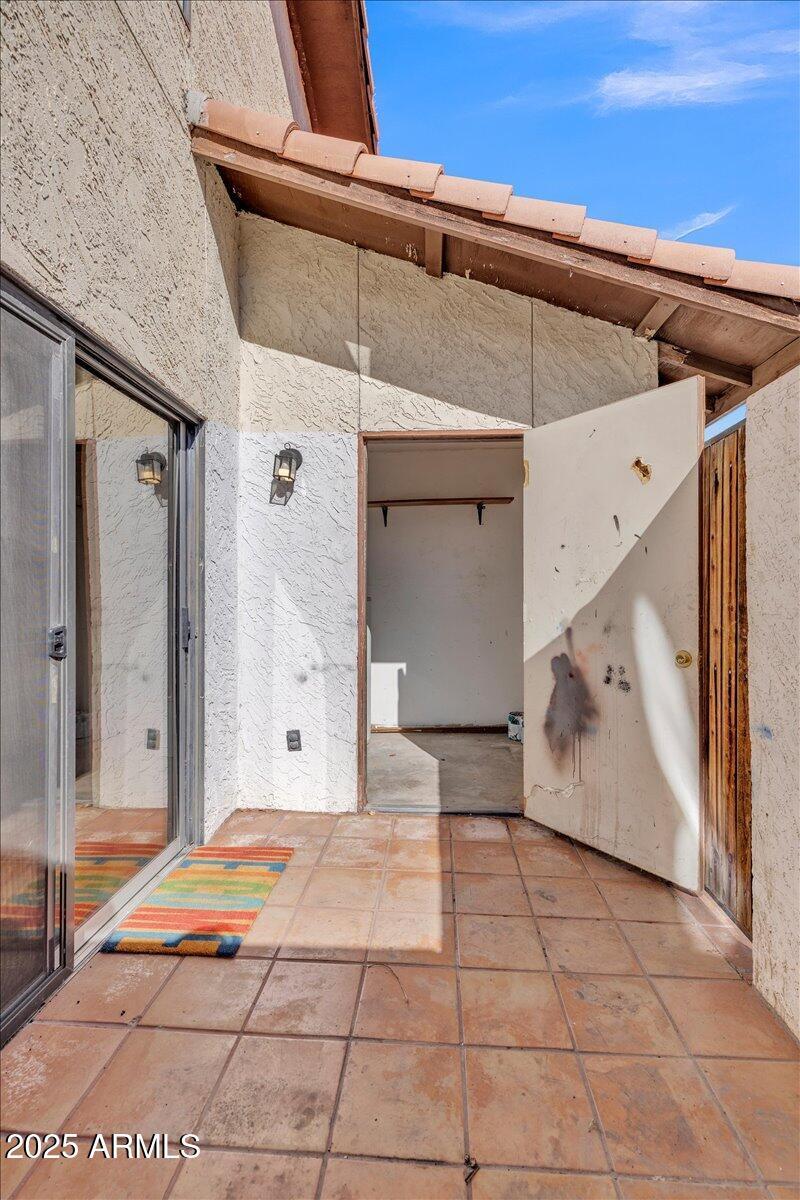 18-2437_E_Tracy_Ln_#2_17