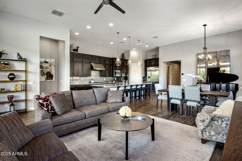 18-web-or-mls-D46A0374 copy