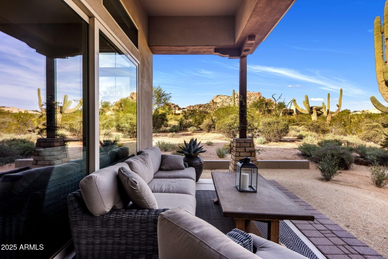 27-web-or-mls-D46A0448 copy