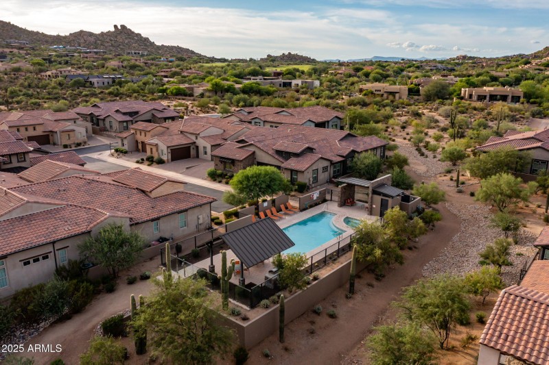 32-web-or-mls-Community 7