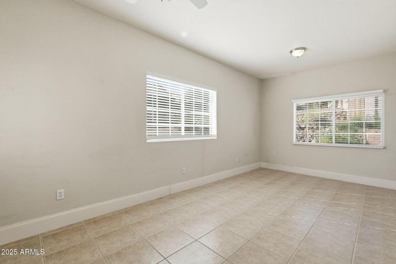 27-web-or-mls-028_ListerPros