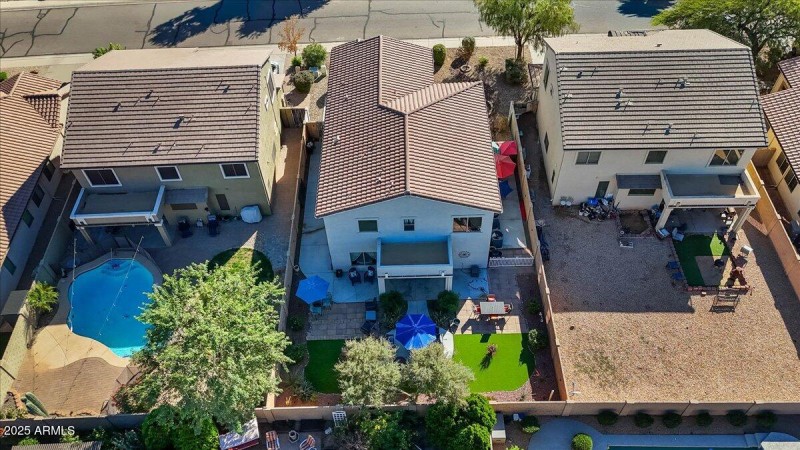 09-DJI_20251104142310_0990_D