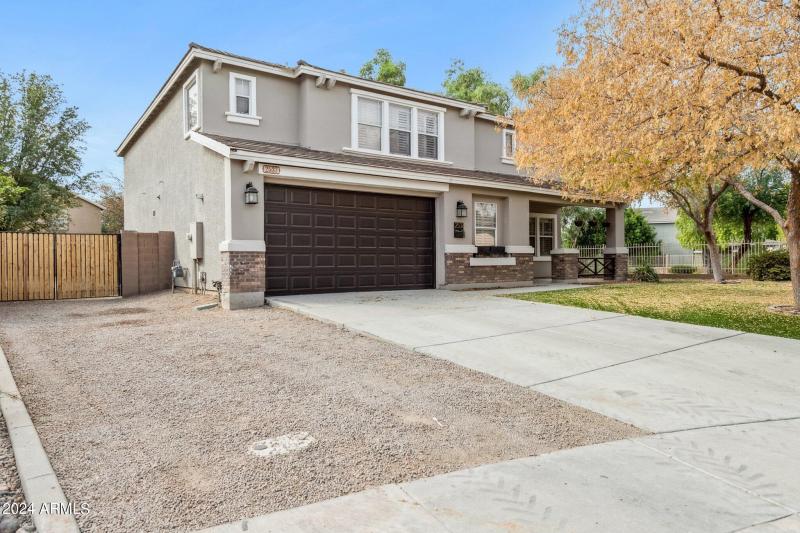 Front w/ Double Gate