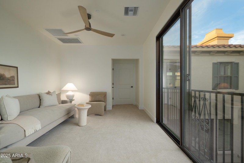 Upstairs flex space into primary suite