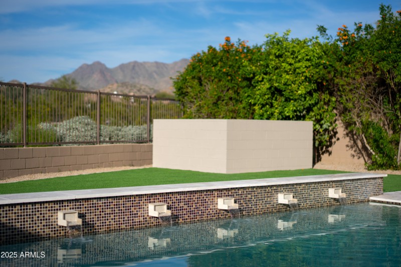 Brand new pool with water feature