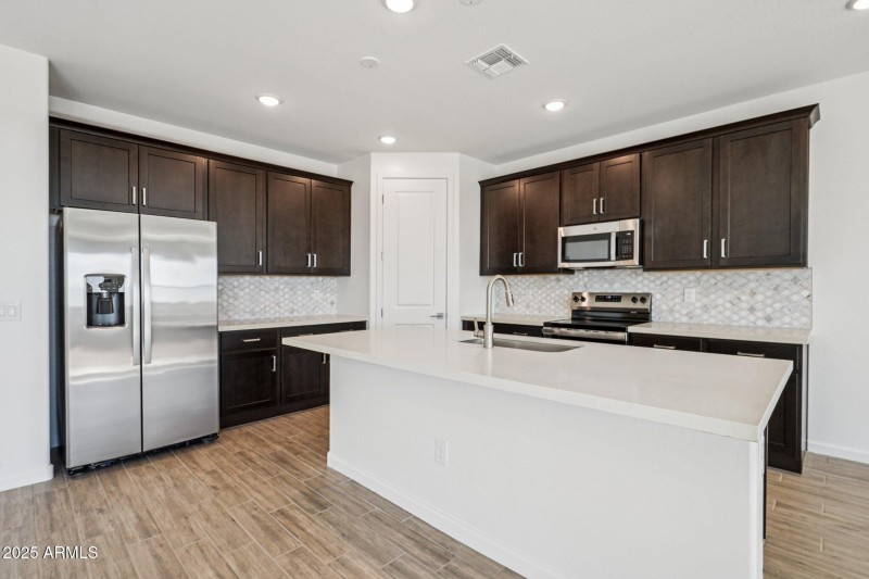 12-web-or-mls-W Camino de Oro-S0511-012