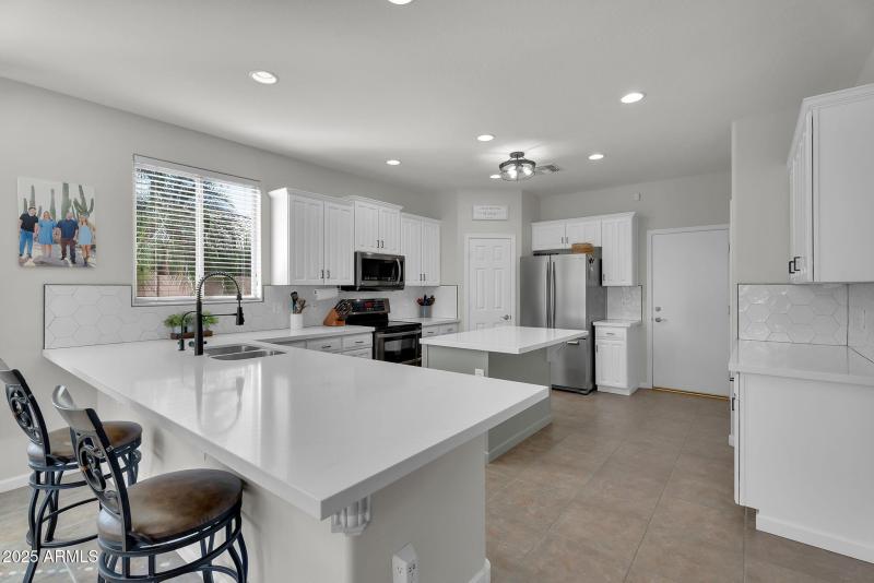 10-web-or-mls-Meadowview-10