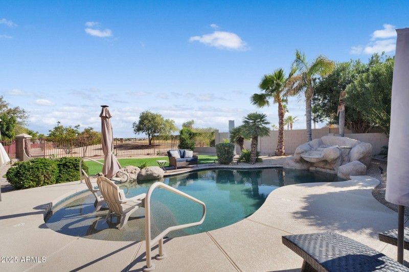 47-web-or-mls-Meadowview-49