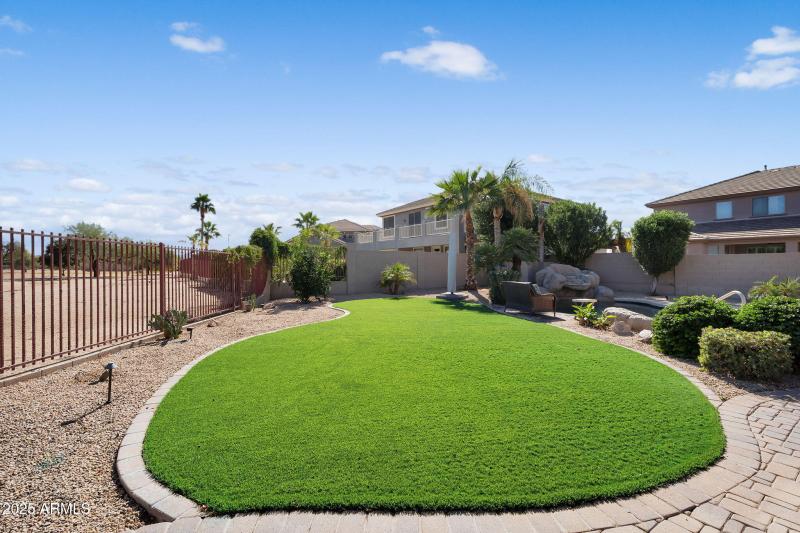 48-web-or-mls-Meadowview-45