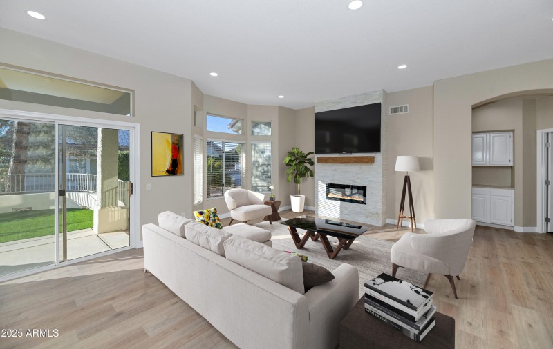 5-VRK 22110 N Lobo Ln-print-006-006 Grea