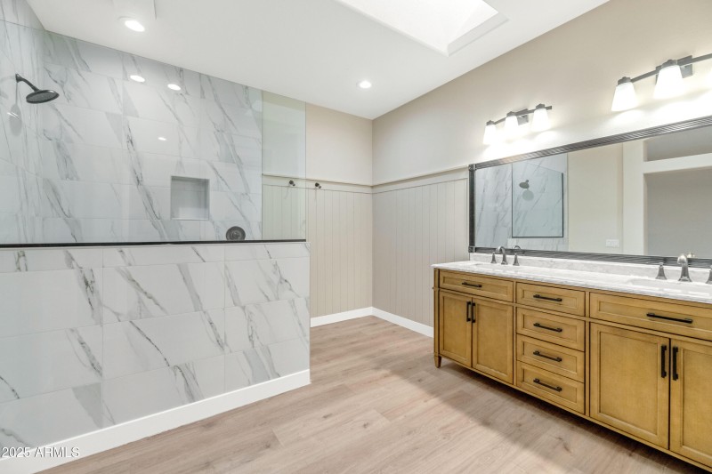 15-22110 N Lobo Ln-print-016-018-22110 N