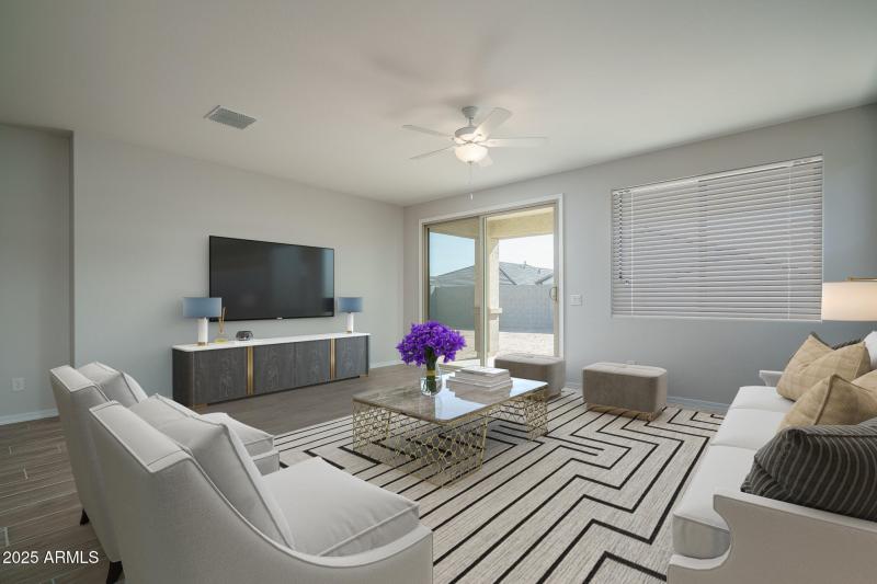 6VS) GREAT ROOM