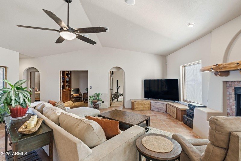 45-web-or-mls-Mustang Trail-34