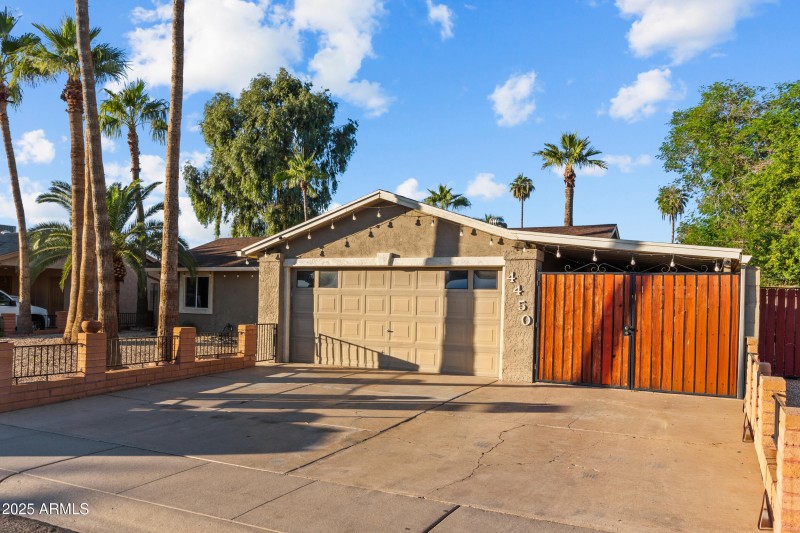 5_4450 w ironwood dr-05