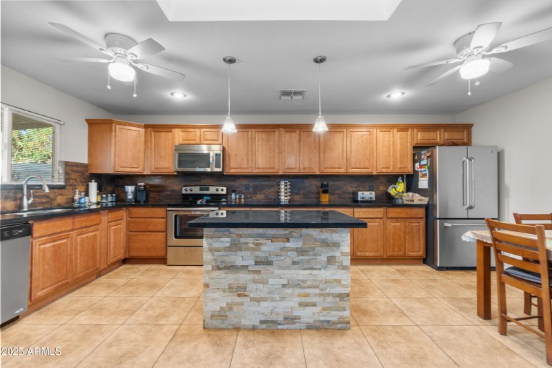 10_4450 w ironwood dr-15