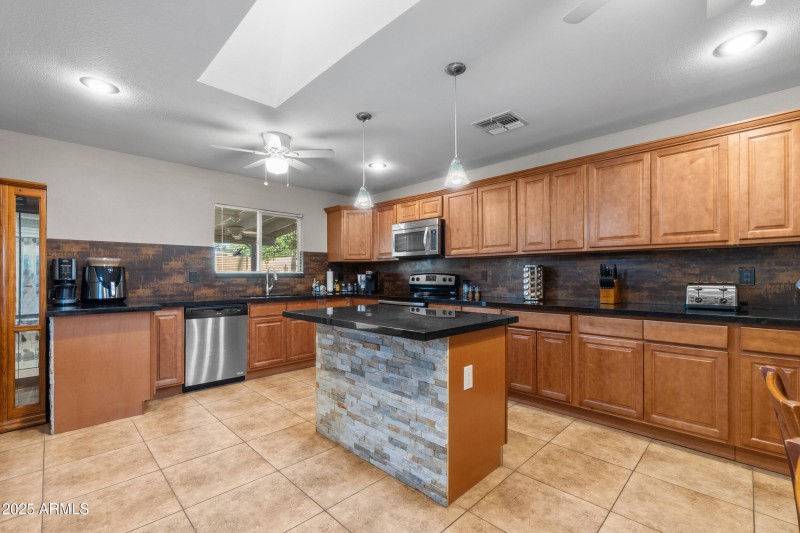 11_4450 w ironwood dr-16