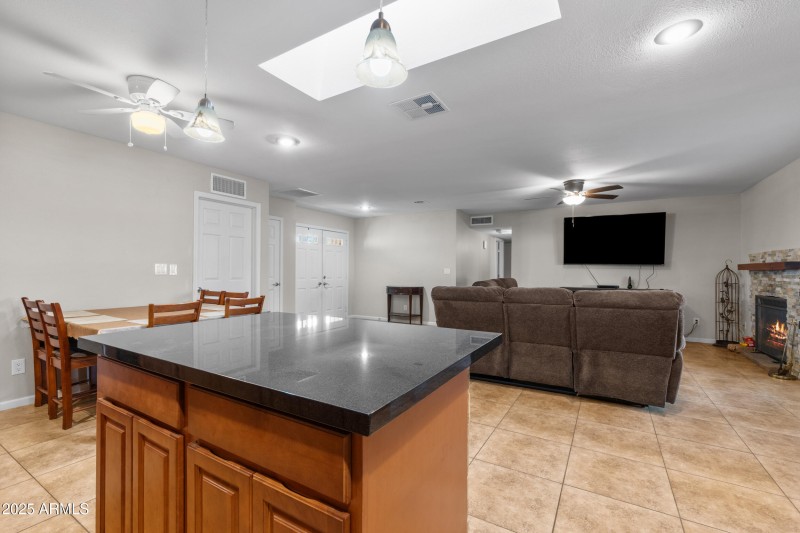 14_4450 w ironwood dr-19