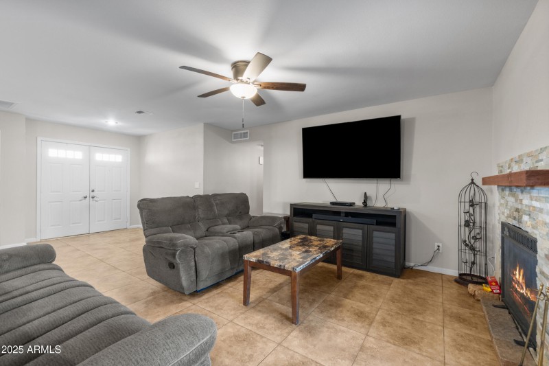 16_4450 w ironwood dr-21