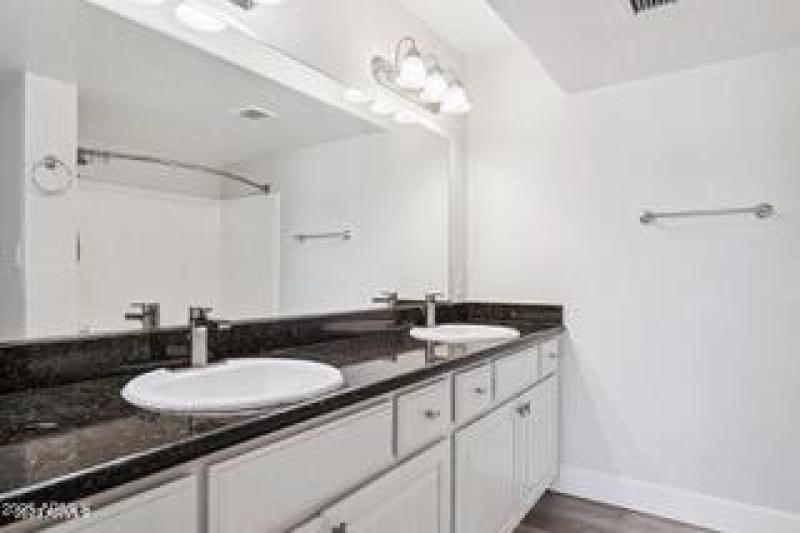 20250925180805387767000000-o