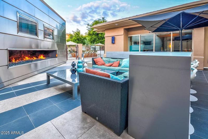 Outdoor Sitting Area