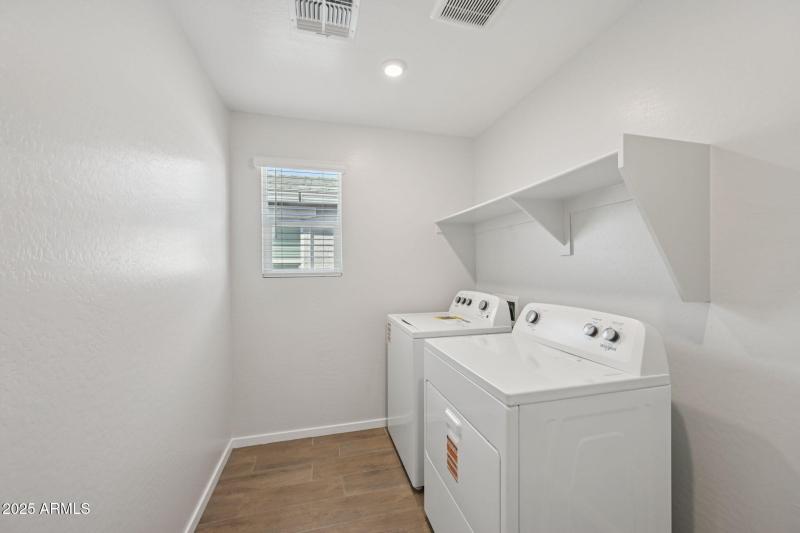 25-web-or-mls-W Jessie Ln-S0611-025