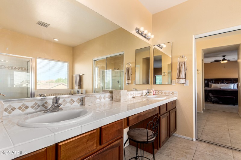 21 Master Bathroom