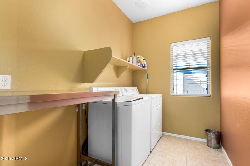 32 Laundry Room