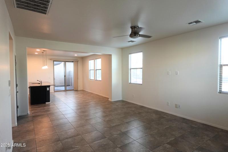 36e80205-0bba-4219-b4f0-92aa7fdd4731