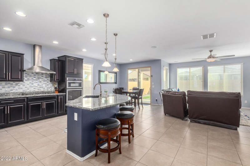 0005-06 - Danish Red