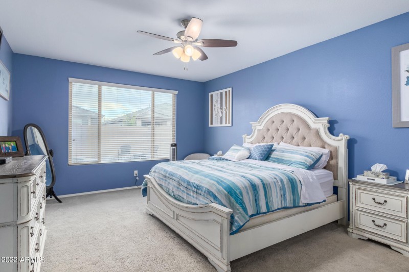 0015-15 - Danish Red