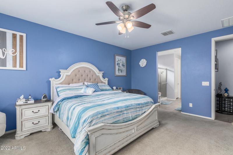 0016-16 - Danish Red