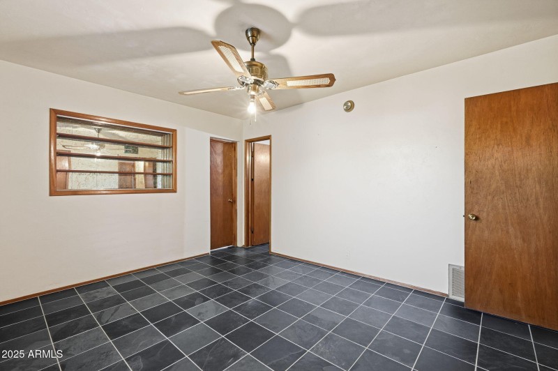 23-web-or-mls-023_ListerPros