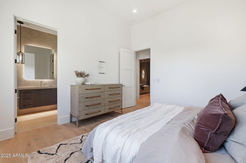 182-web-or-mls-071_ListerPros