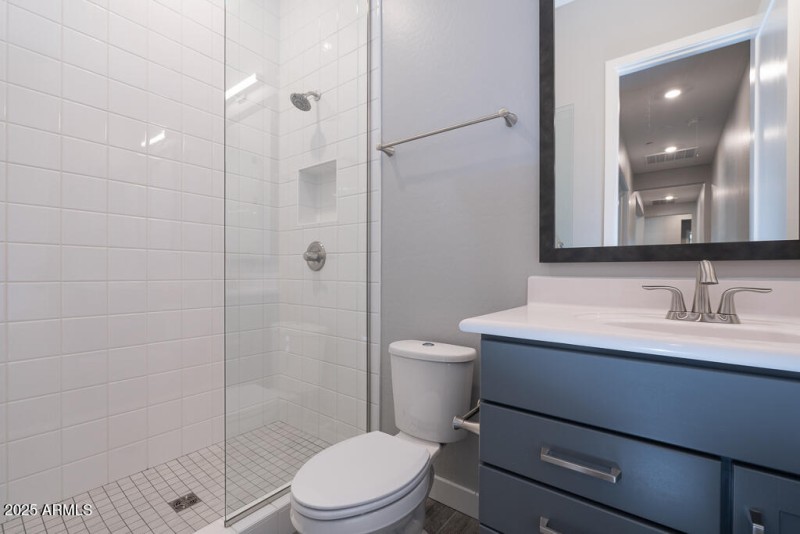 Tri Pointe Whispering Hills 122 - Bathro