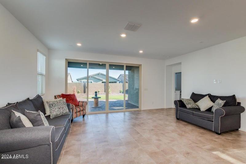 20200806220543985502000000-o