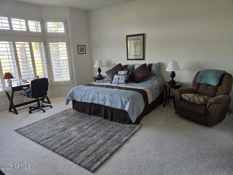 20251104_163358_resized