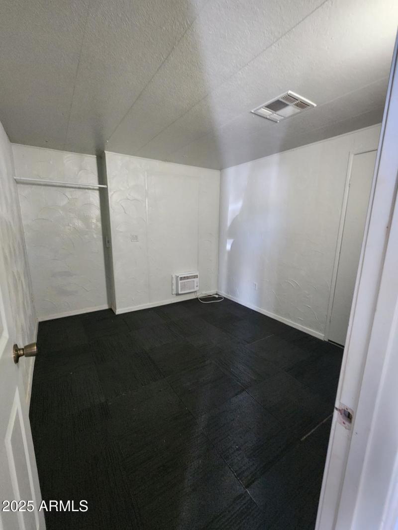 ca8b500d-c0f5-40e3-806a-e9d87f47fc5b