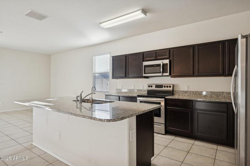 15-web-or-mls-5003-e-smoky-quartz-rd